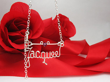 personalized name bracelet in silver wire 