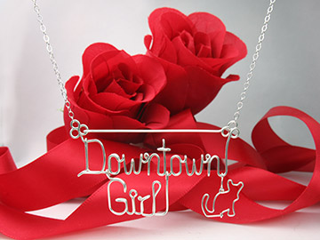 Two words necklace 