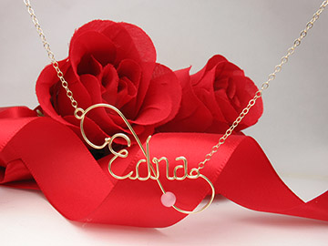 personalized name pin in gold wire 