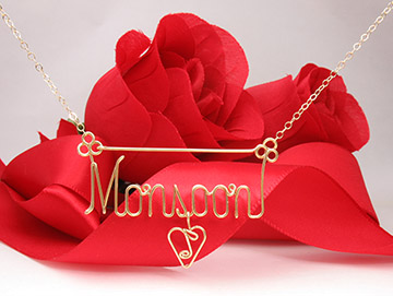 personalized name necklace in wire 