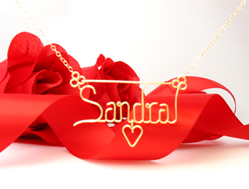 personalized name necklace in wire 