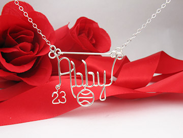 personalized name necklace in wire 