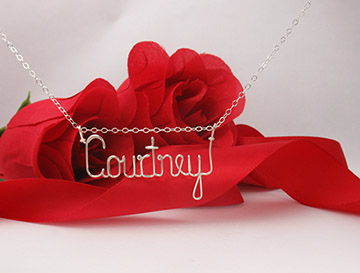 personalized name necklace in wire 