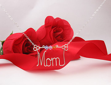 personalized name necklace crown 