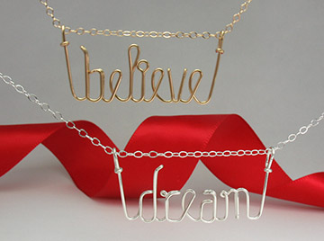 personalized name necklace in gold wire 