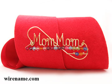 personalized name pin in gold wire 