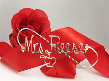 Gold necklace - Name with Circles