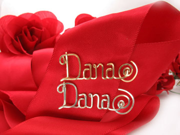 personalized name pin Wire Jewelry