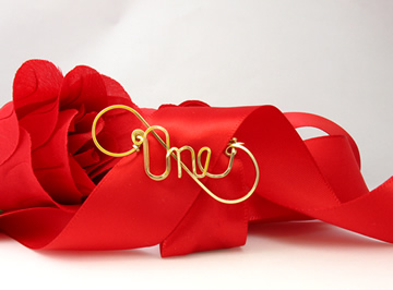 personalized name pin Wire Jewelry