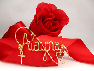 personalized name pin in wire