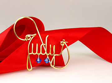 personalized name pin in wire 