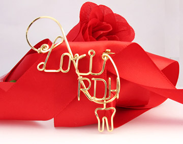 personalized name pin wire jewelry 